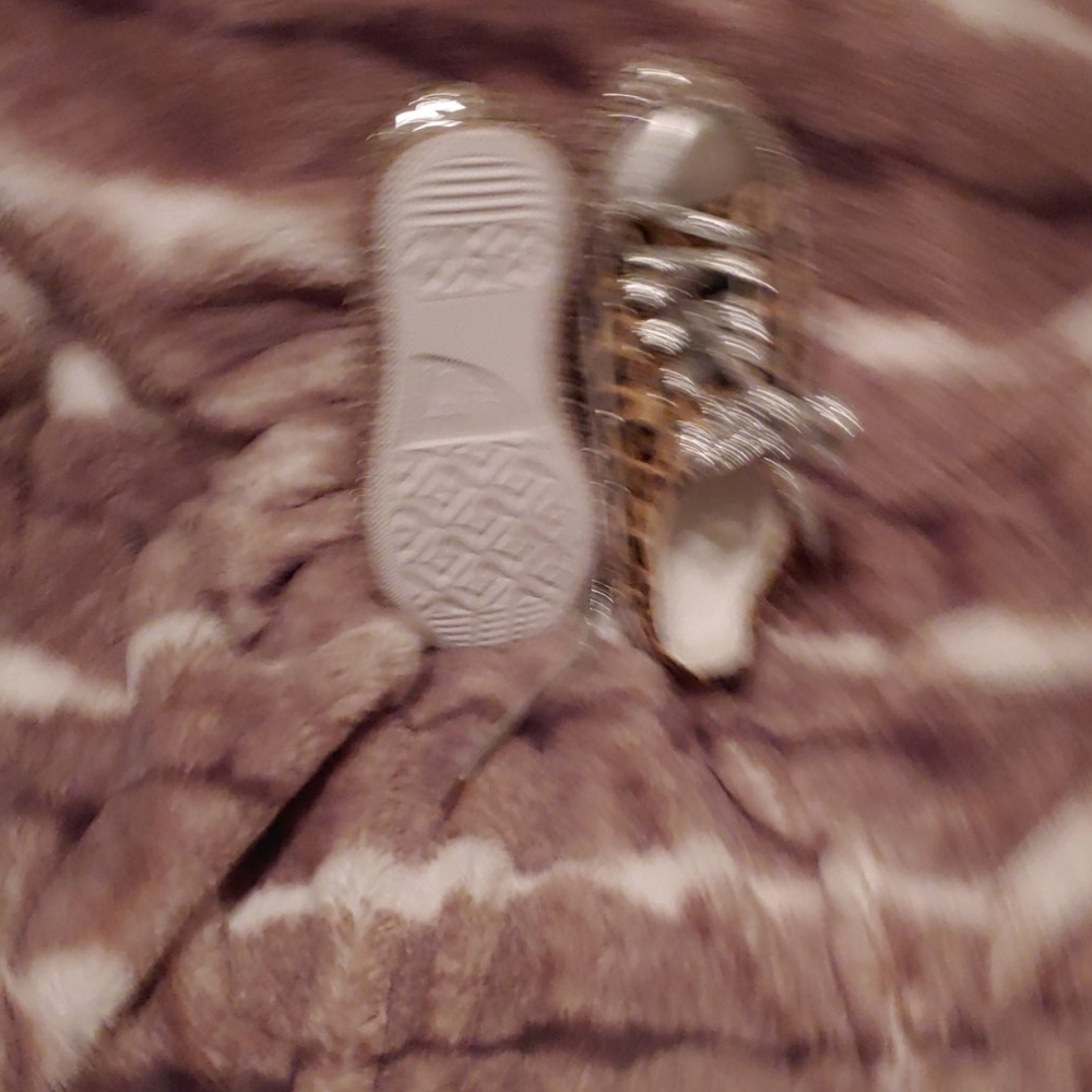 Converse style sneaker - Picture 7 of 7